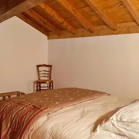 Charmante Maison De Village: Prestation De Qualite, Confort, Terrasse Targassonne