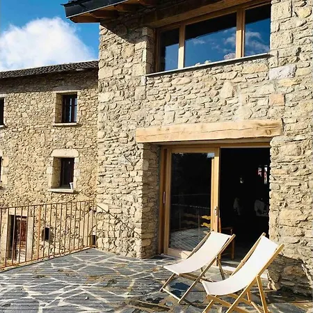 Charmante Maison De Village: Prestation De Qualite, Confort, Terrasse Targassonne